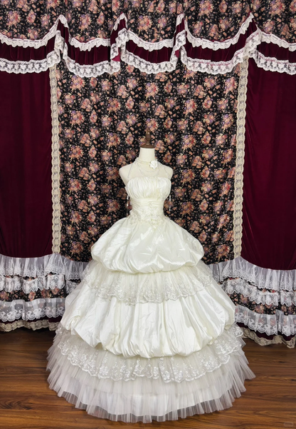 Gorgeous Lace Embroidery Beaded Sweet 16 Quinceanera Strapless A-Line Floor-length Tiered Prom Dress Evening Dress Ball Gown HZ1024