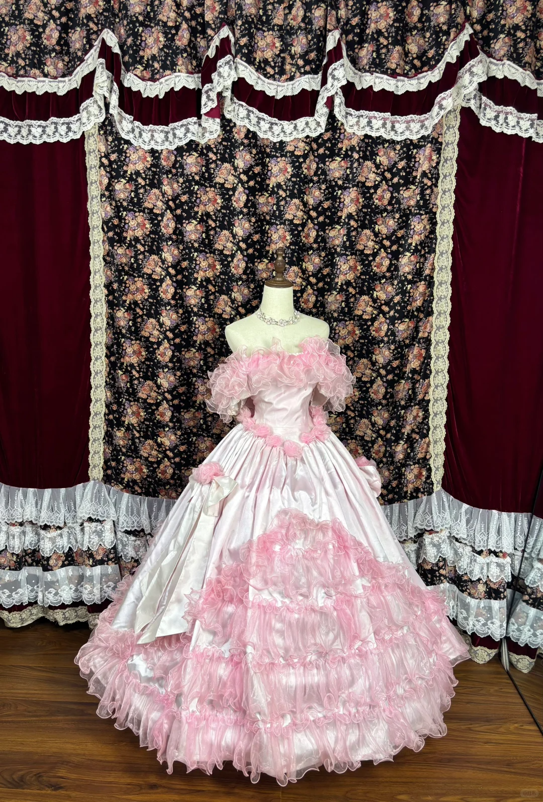 Vintage Pink Satin Tulle 3D Flowers Off-the-shoulder Sweet 16 Quinceanera A-Line Evening Dress Ball Gown HZ1024