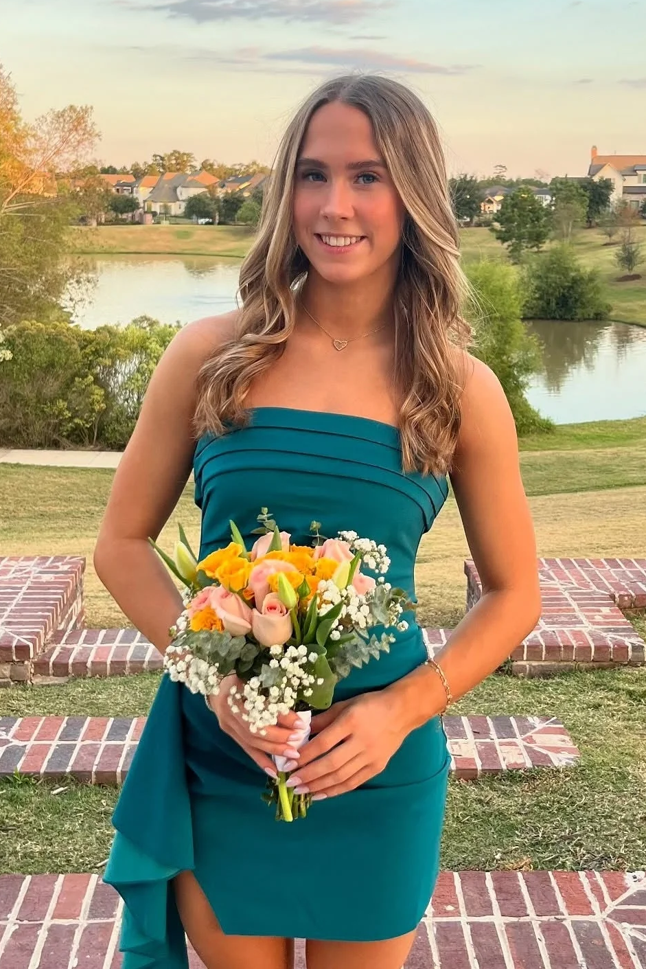 Classy Strapless Pleats Satin Sleeveless Mini Homecoming Dress