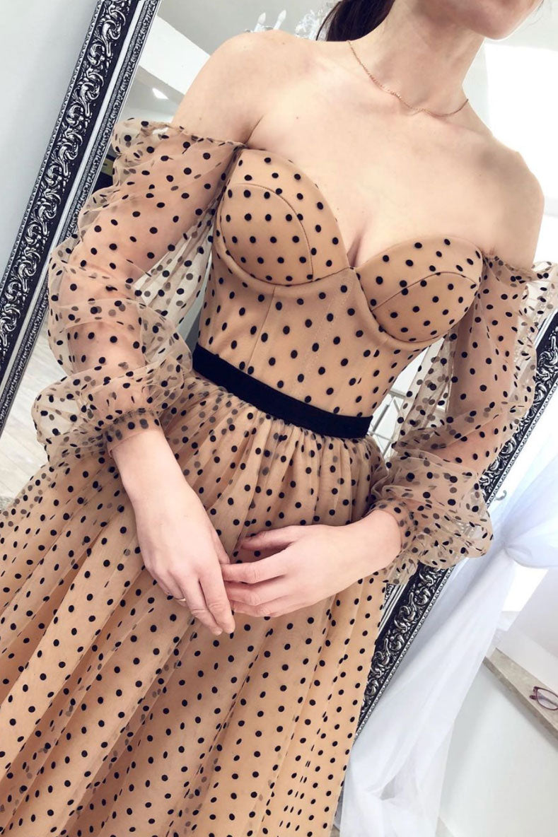 Champagne sweetheart off shoulder tulle long prom dress