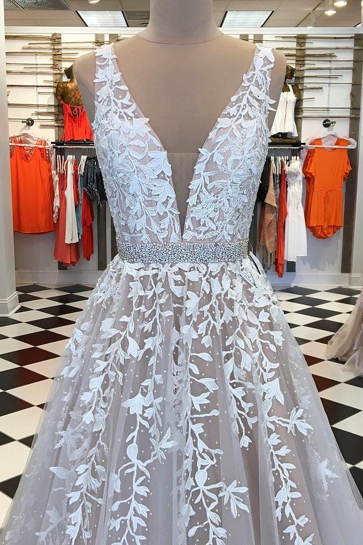 Princess White V-Neck Applique Tulle A-line Prom Gown