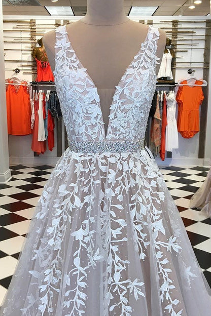 Princess White V-Neck Applique Tulle A-line Prom Gown