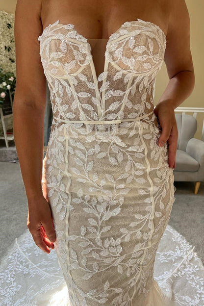 Aimishang Elegant Ivory Lace Strapless Mermaid Long Wedding Dress