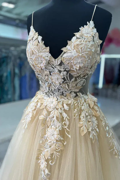 Floor-Length Backless Ball Gown Tulle Prom Dresses with Appliques