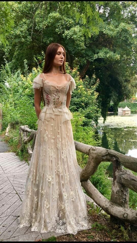 Vintage Lace Applique Evening Dress,Formal Long A Line Party Dress cc2820