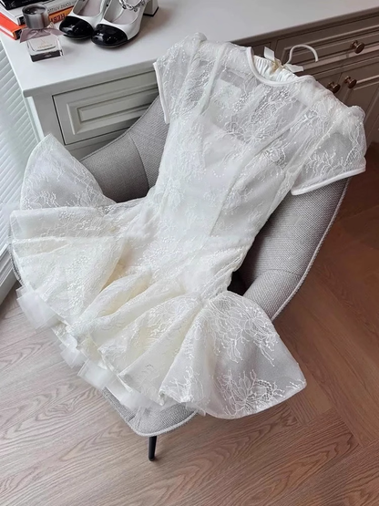 White Applique Design A-line Lace Short-sleeved Party Dress Homecoming Dresses HZ1024