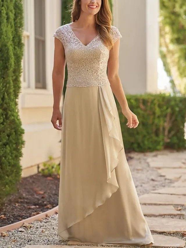 Sheath / Column Mother of the Bride Dress See Through Plunging Neck Floor Length Chiffon Short Sleeve with Side Draping - RongMoon