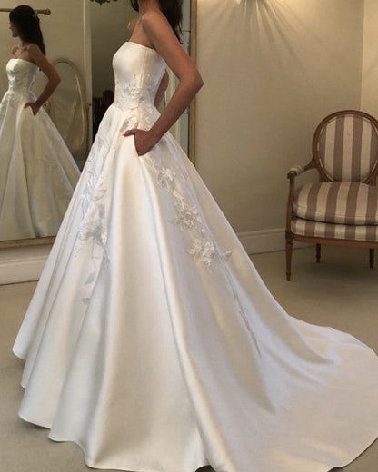 Strapless Lace Embroidery Satin Wedding Dress With Pockets