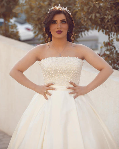 A-line /Princess Satin Wedding Dresses Strapless Pearl Corset