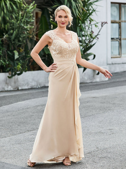 V-neck Lace Top Ruched Sheath Dress Champagne