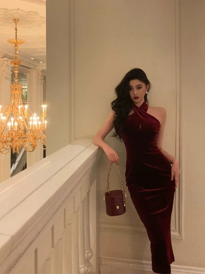 Sexy Sheath Halter Burgundy Velvet Sleeveless Prom Dresses Party Dress Summer Birthday Outfits Birthday Dresses W808