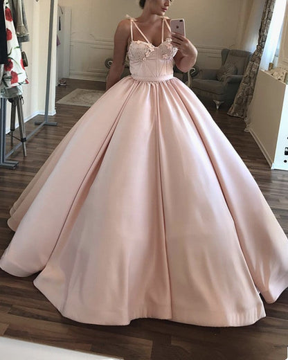 Ball Gown Satin Sweetheart Prom Dresses With Multi Straps