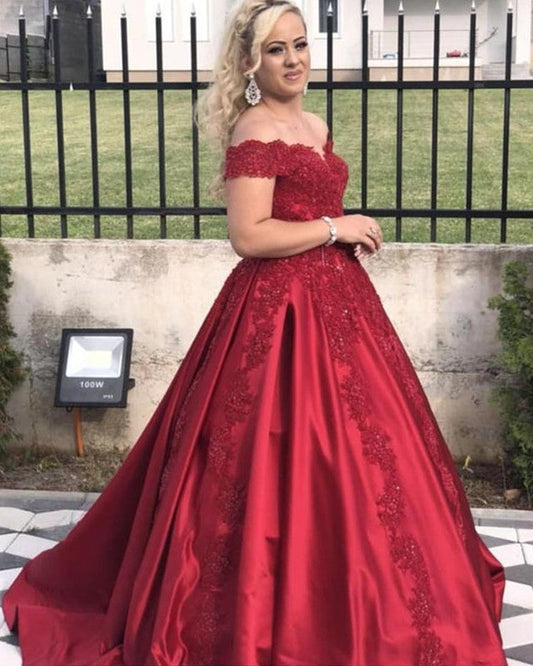 Ballgowns Off-The-Shoulder Satin Prom Dresses Lace Appliques