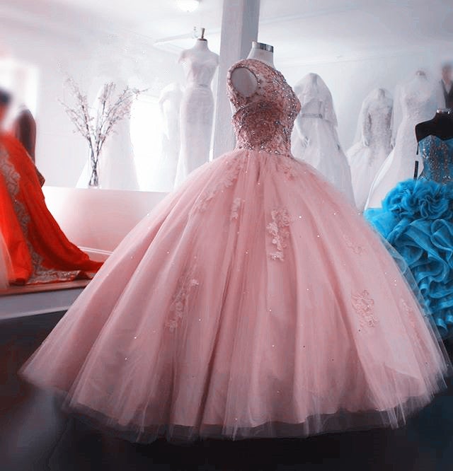Beaded Lace Scoop Neck Tulle Quinceanera Dress Ball Gown