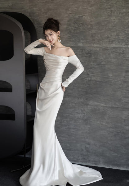 Unique Mermaid Off The Shoulder Long Sleeves Wedding Dresses Ivory Brides Dress S3826