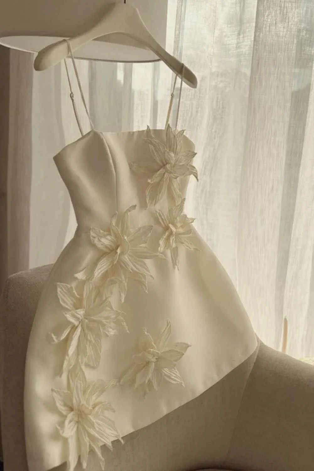 Girlhomeshops--White Floral Short Satin Homecoming Dress Birthday Party Dress gh5459