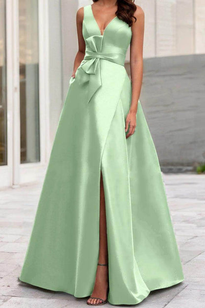 A Line V Neck Sleeveless Mother Of The Bride Dresses CM0341