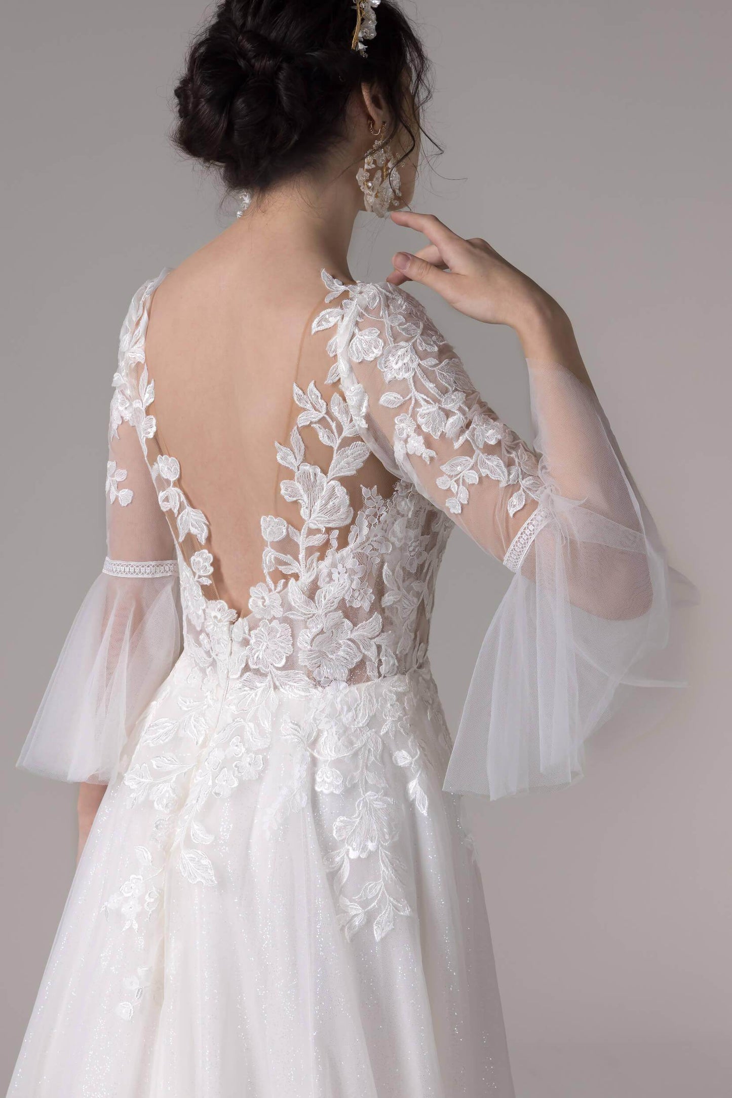 A-Line Court Train Lace Sequined Tulle Wedding Dress CW2784