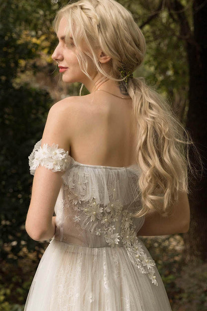 A-Line Sweep-Brush Train Lace Tulle Wedding Dress CW3025