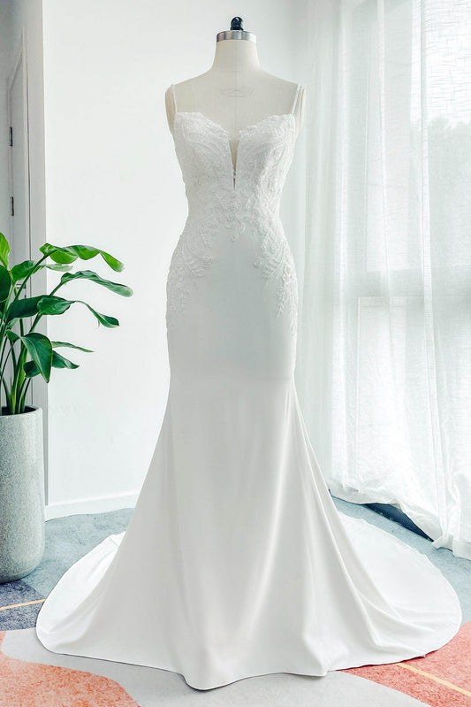 Trumpet-Mermaid Court Train Lace Stretch Satin Wedding Dress CW3137
