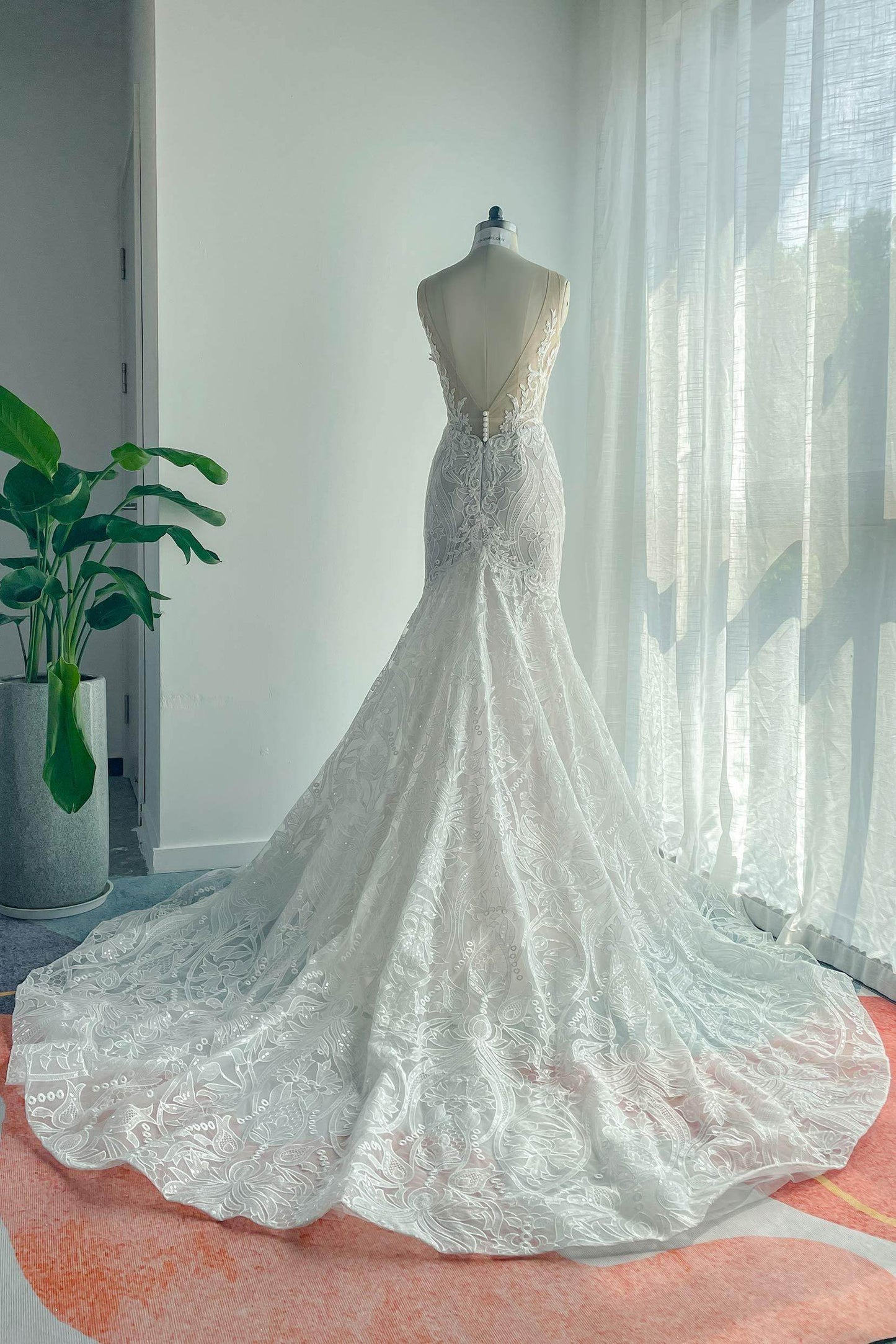 Trumpet-Mermaid Chapel Train Lace Tulle Wedding Dress CW3145