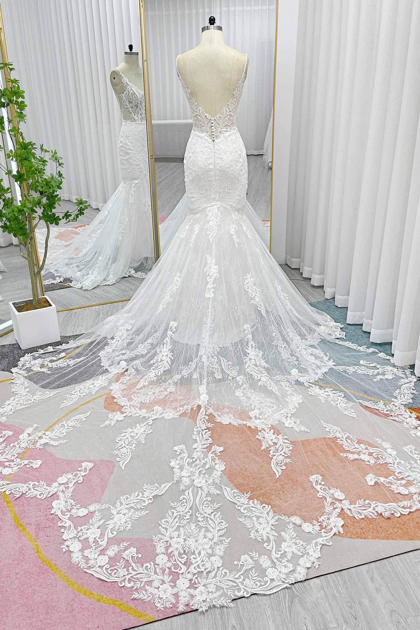 Trumpet-Mermaid Cathedral Train Lace Tulle Wedding Dress CW3256