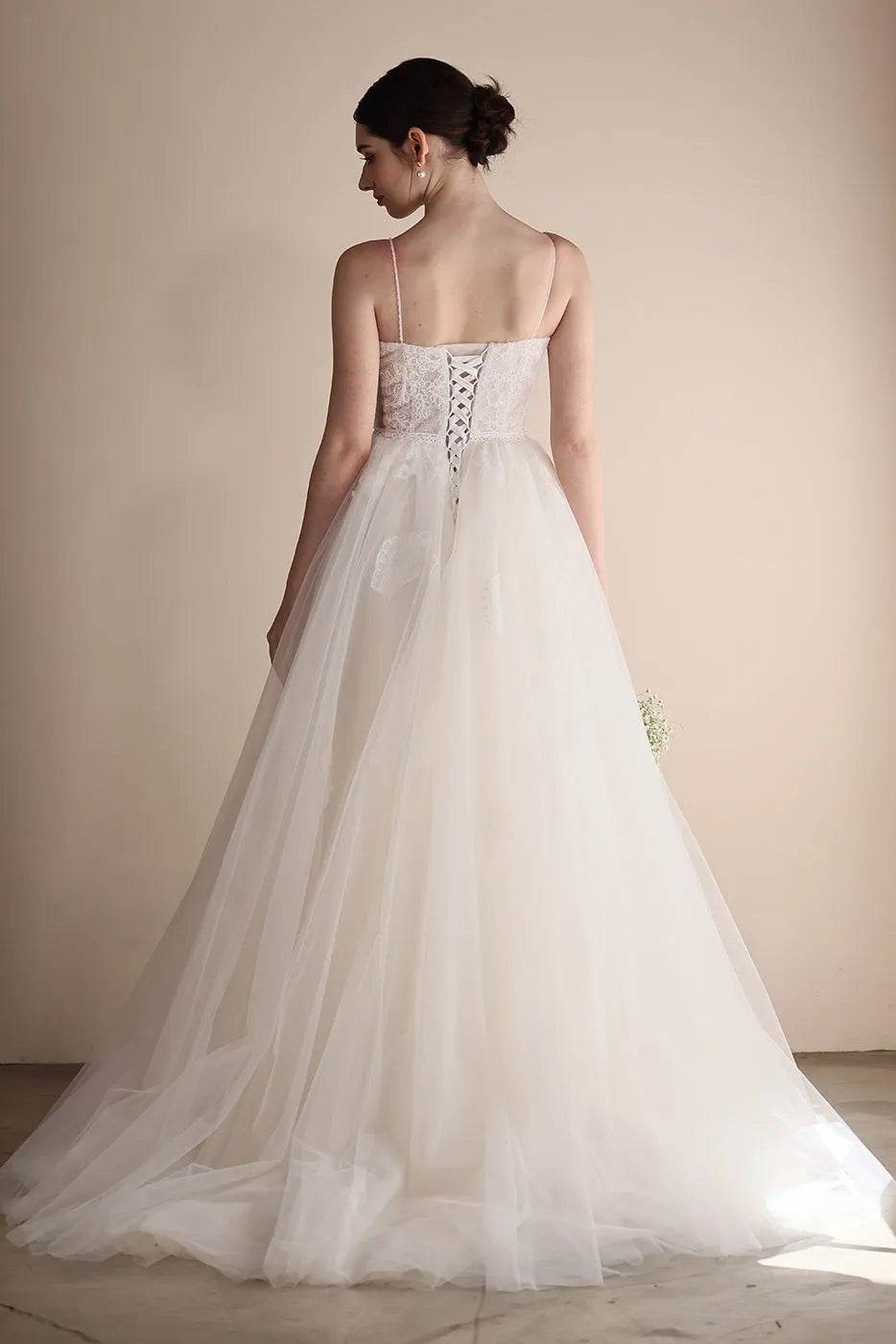 A-Line Sweep-Brush Train Lace Tulle Wedding Dress CW3553