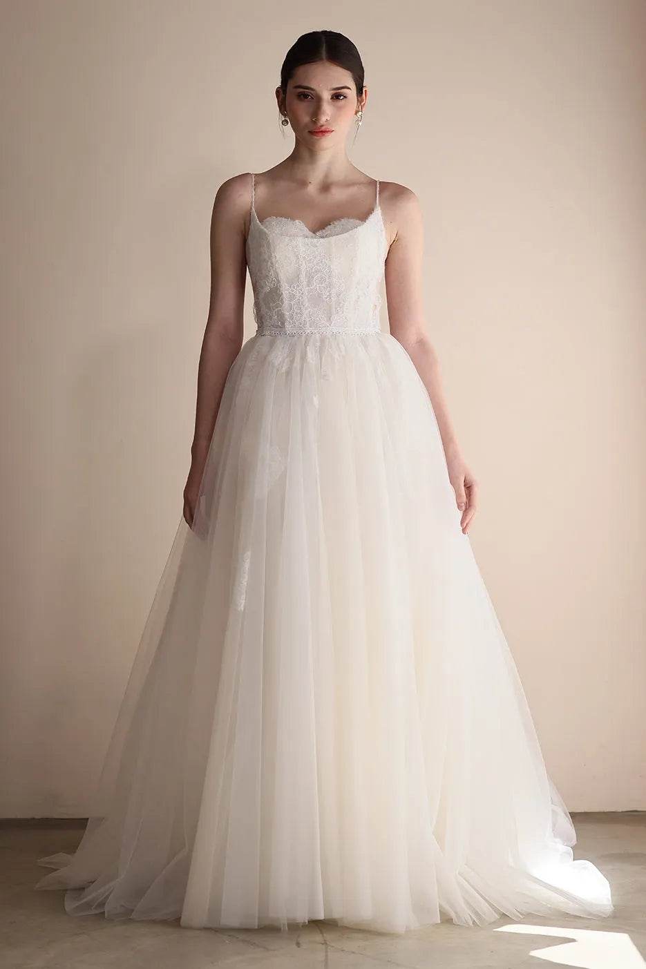 A-Line Sweep-Brush Train Lace Tulle Wedding Dress CW3553