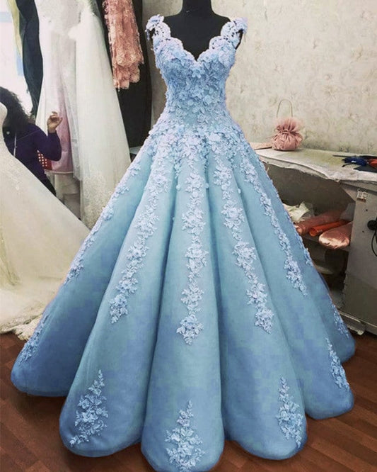 Charming Ball Gown Prom Dresses Lace Embroidery