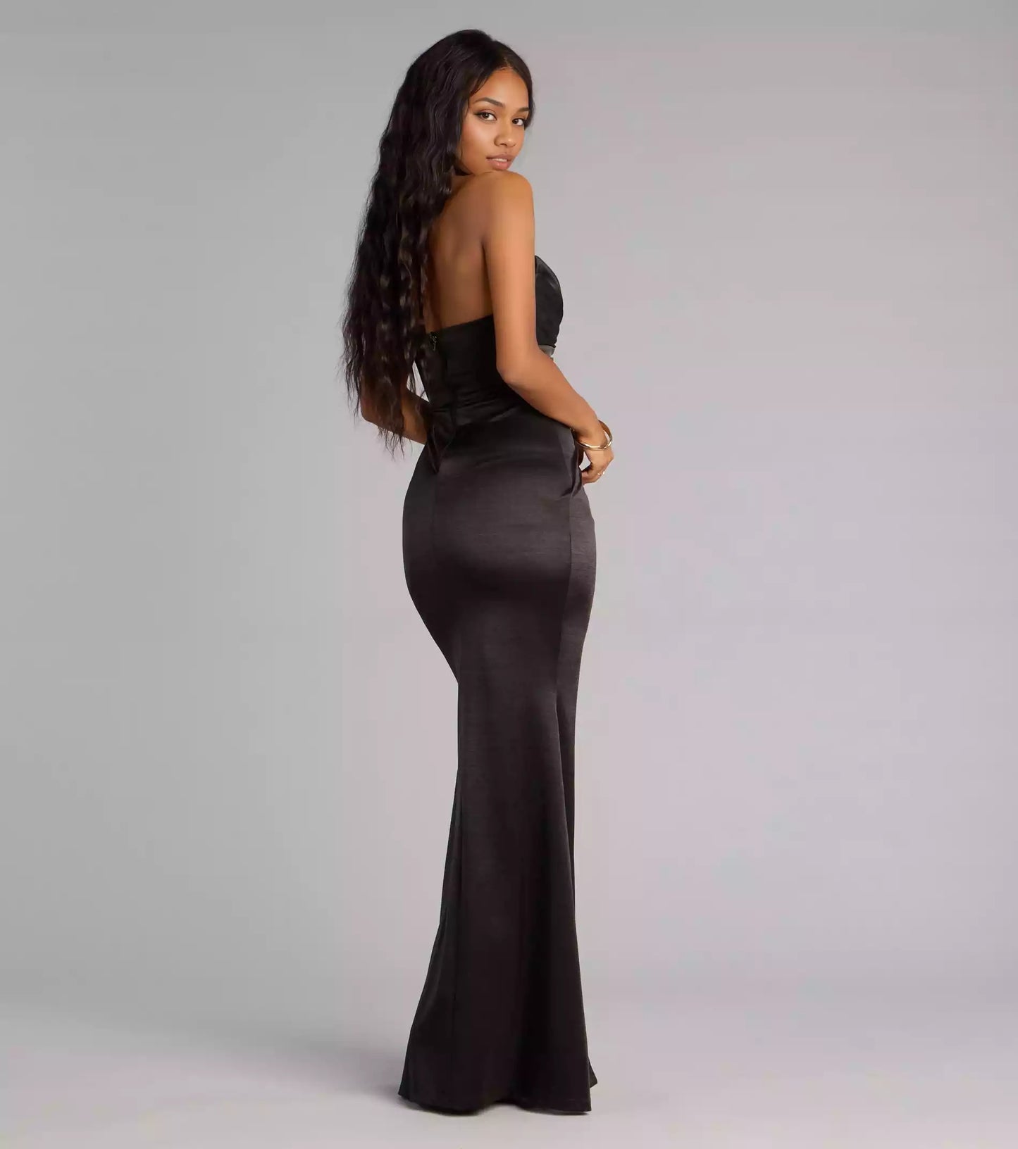 Charming elastic satin deep V-neck with pleated decoration, high front slit mermaid and floor skirt Prom Dresses