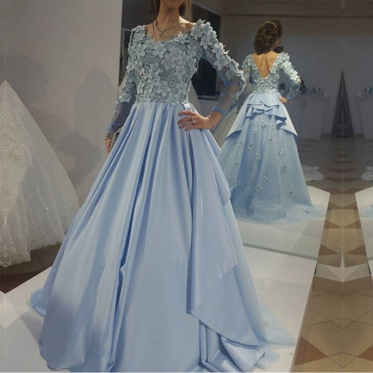 Chic Floral Lace V Neck Long Sleeves Formal Evening Gowns
