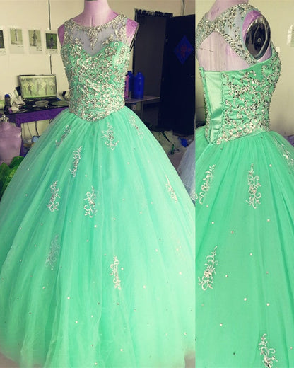 Crystal Beaded Scoop Neck Tulle Quinceanera Dresses Ball Gowns