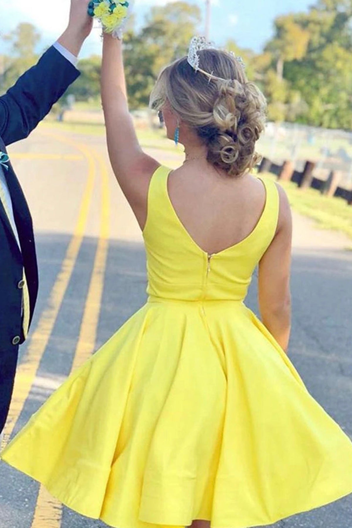 Cute V Neck Yellow Short Prom Dress, V Back Yellow Homecoming Dress, Short Yellow Formal Evening Dress A1640