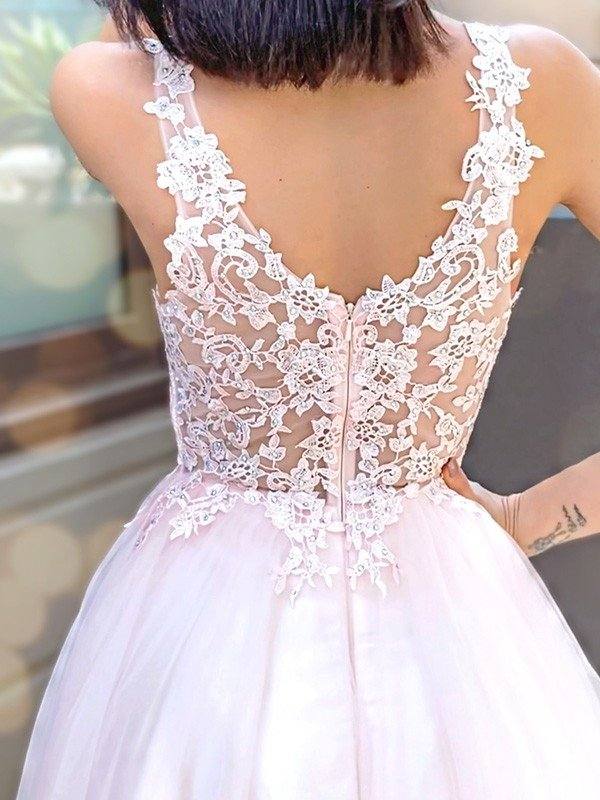 A-Line/Princess V-neck Sleeveless Applique Tulle Floor-Length Dresses - RongMoon