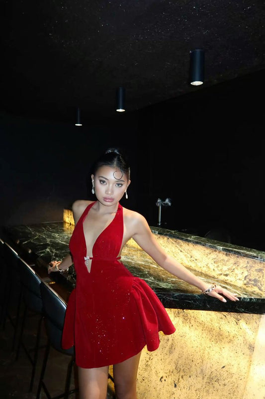 Pretty A line Halter Red Sequin Formal Homecoming Dresses 18th Birthday Outfits Graduation Dress Short Hoco Dresses DH2519