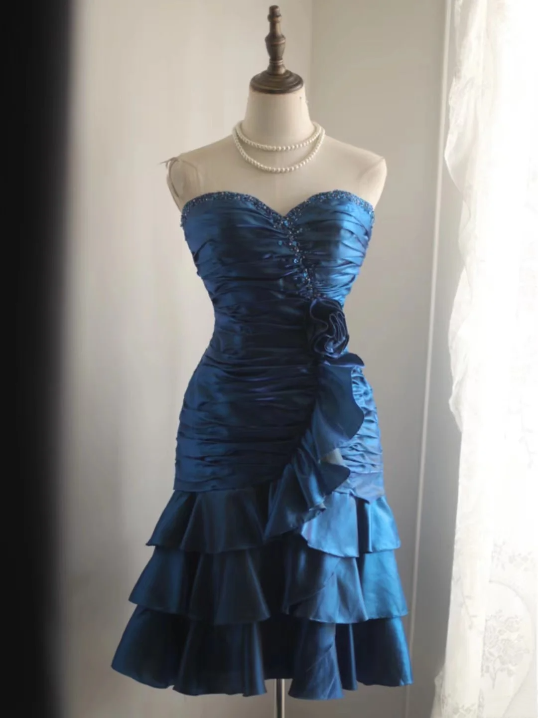 Vintage Sheath Sweetheart Satin Navy Blue Formal Homecoming Dresses 18th Birthday Outfits Graduation Dress Short Mini Hoco Dresses DH2557