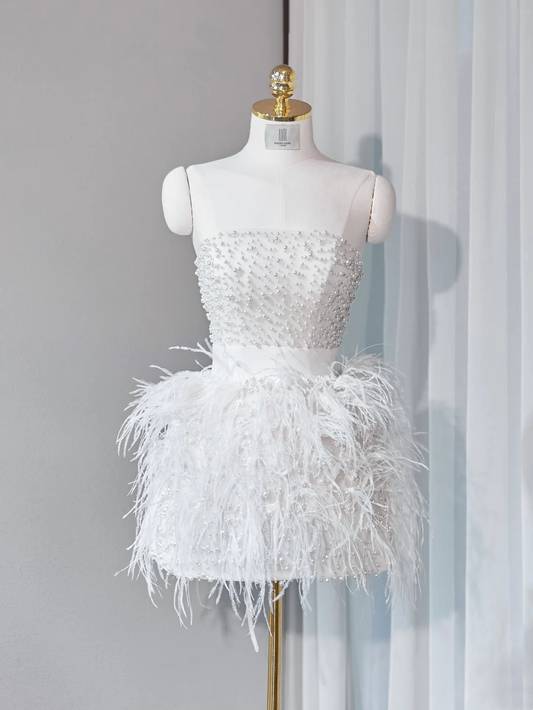 Princess Ball Gown Strapless White Feathers Short Mini Formal 8th Grade Homecoming Dresses Middle School Cocktail Dress Hoco Outfits DH2569