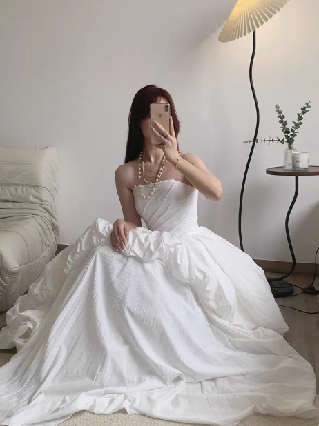 Classic White Strapless Ball Gown Elegant Quinceanera Dress Formal Evening Dress DH2709