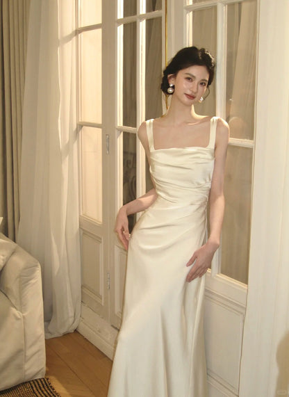 Elegant White Satin Long Evening Dress Spaghetti Straps Sheath Prom Dress Sleeveless Party Outfit DP05356