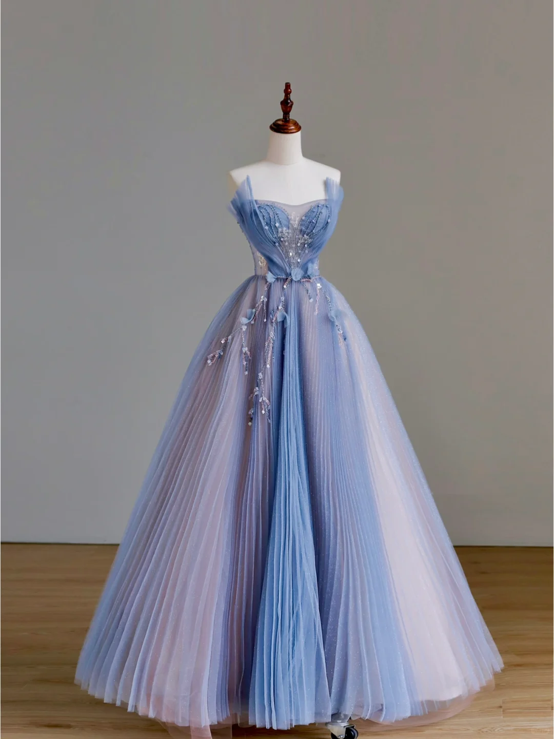 Elegant Glamour Ball Gown Strapless Blue Tulle Long Prom Dresses Party Dress Evening Dress DP1576