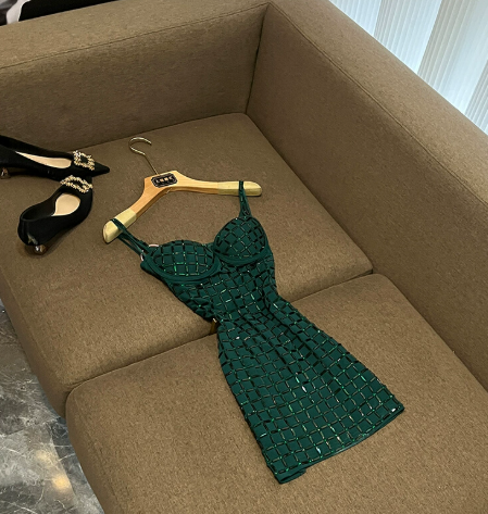 Sexy Dark Green Sheath Short Formal Dress Chiffon Rhinestone Birthday Party Dress Elegant Graduation Dress DP2828