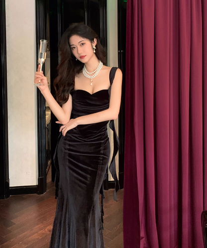 Elegant Spaghetti Straps Mermaid Velvet Long Prom Dresses, Black Evening Dresses DP3102