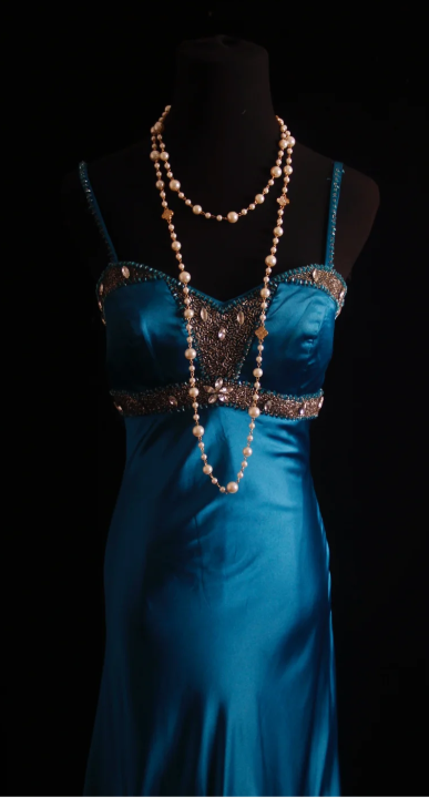 Vintage Spaghetti Strap Sheath Long Prom Dresses Beaded Satin Blue Evening Dresses DP3688