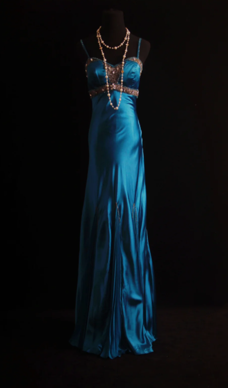 Vintage Spaghetti Strap Sheath Long Prom Dresses Beaded Satin Blue Evening Dresses DP3688