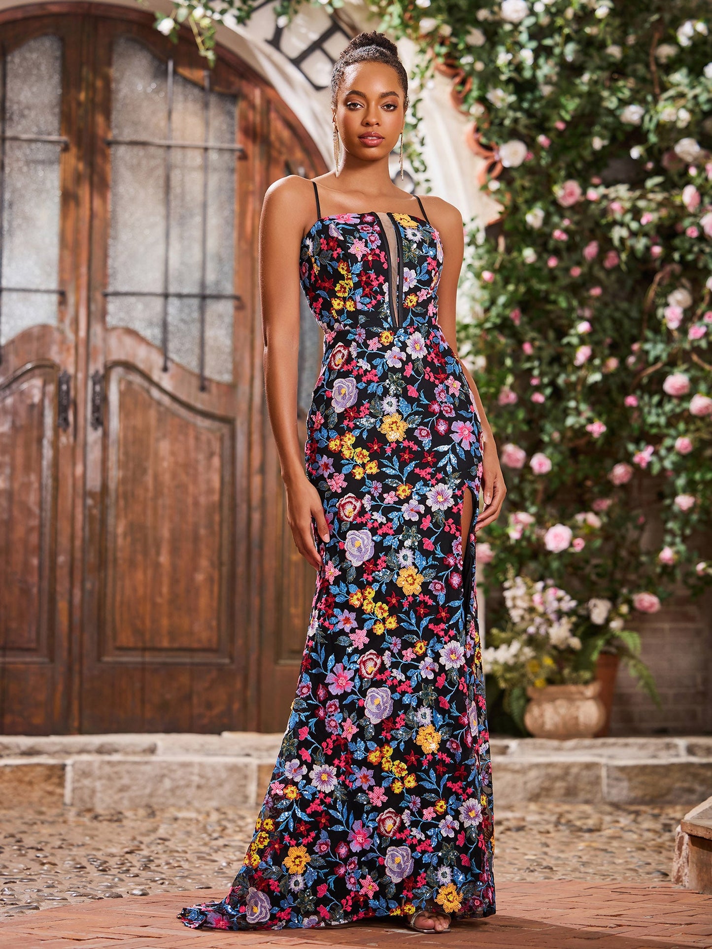 Spaghetti Straps Floral Embroidered Black Lining Prom Dresses With Slit As Picture