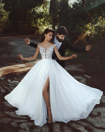 Elegant Lace Appliques Cap Sleeves Chiffon Wedding Dresses With Leg Slit