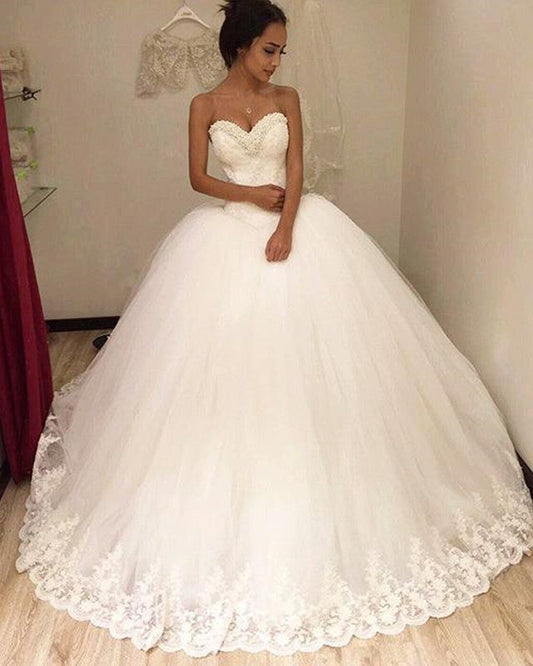 Elegant Lace Wedding Ball Gown Dress Beaded Sweetheart
