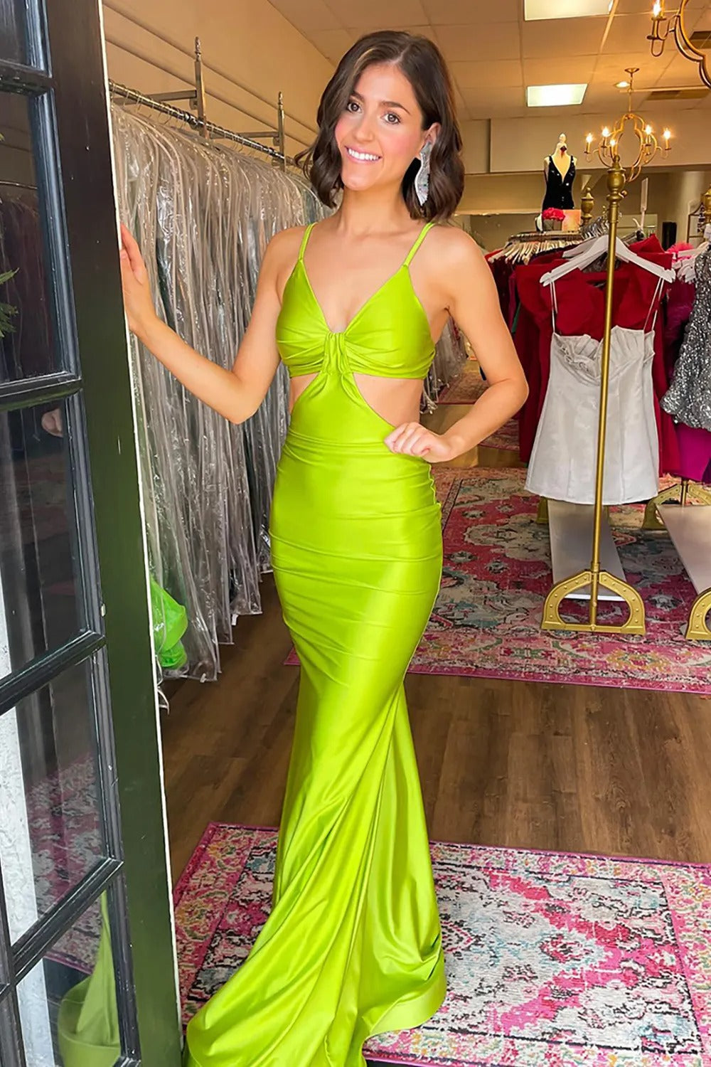 Elegant Red Mermaid Satin Spaghetti Straps Cut-out Long Prom Dress