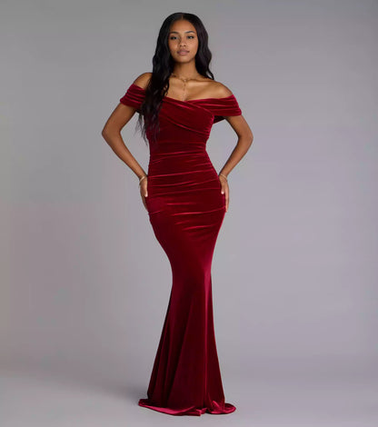 Elegant and charming velvet off shoulder cross neckline short sleeved suspender mermaid silhouette Prom Dresses