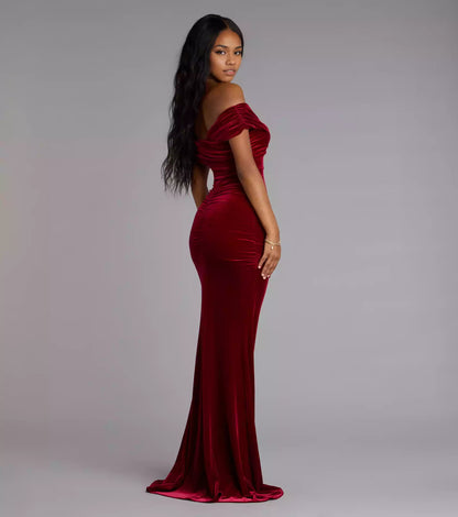 Elegant and charming velvet off shoulder cross neckline short sleeved suspender mermaid silhouette Prom Dresses